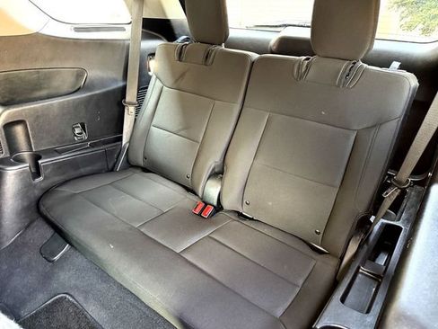 Certified 2021 Ford Explorer XLT image 24