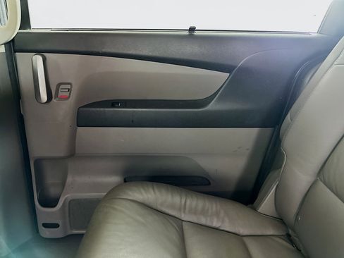 Used 2012 Honda Odyssey EX-L image 32