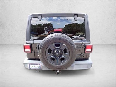 Used 2021 Jeep Wrangler Unlimited Sport image 3