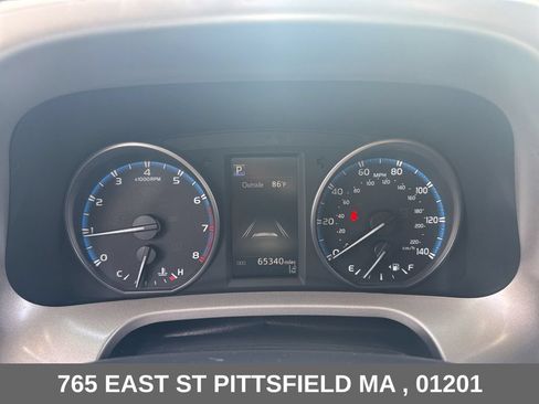 Used 2018 Toyota RAV4 LE w/ All Weather Liner Package AWD/4WD image 23