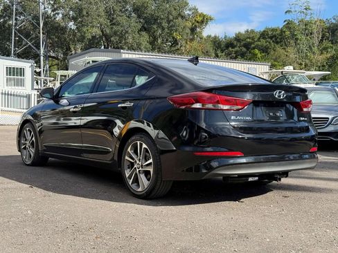 Used 2017 Hyundai Elantra Limited w/ Limited Tech Package 04 image 3