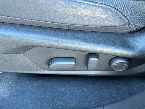 Used 2025 Subaru Forester Premium image 11