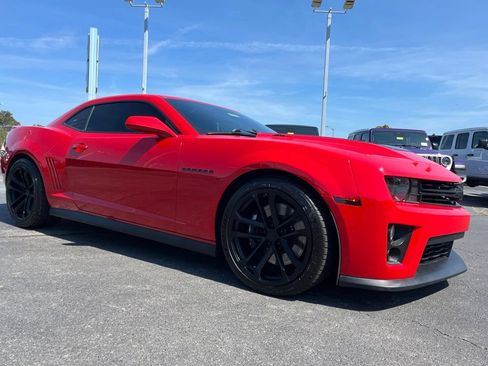 Used 2013 Chevrolet Camaro ZL1 RWD image 40
