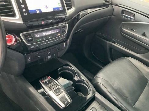 Used 2016 Honda Pilot Touring image 13