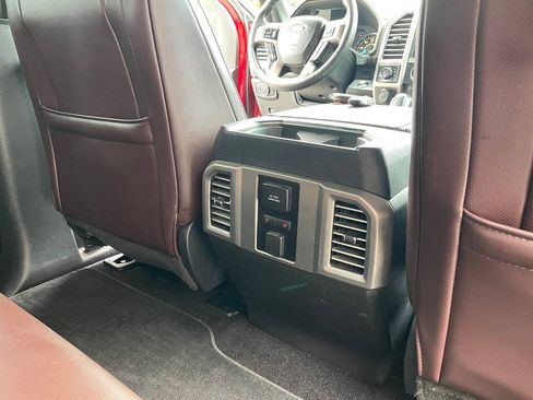 Used 2016 Ford F150 Platinum w/ Equipment Group 701A Luxury AWD/4WD image 31