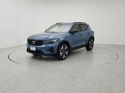 Used 2024 Volvo XC40 B5 Plus w/ Protection Package Premier
