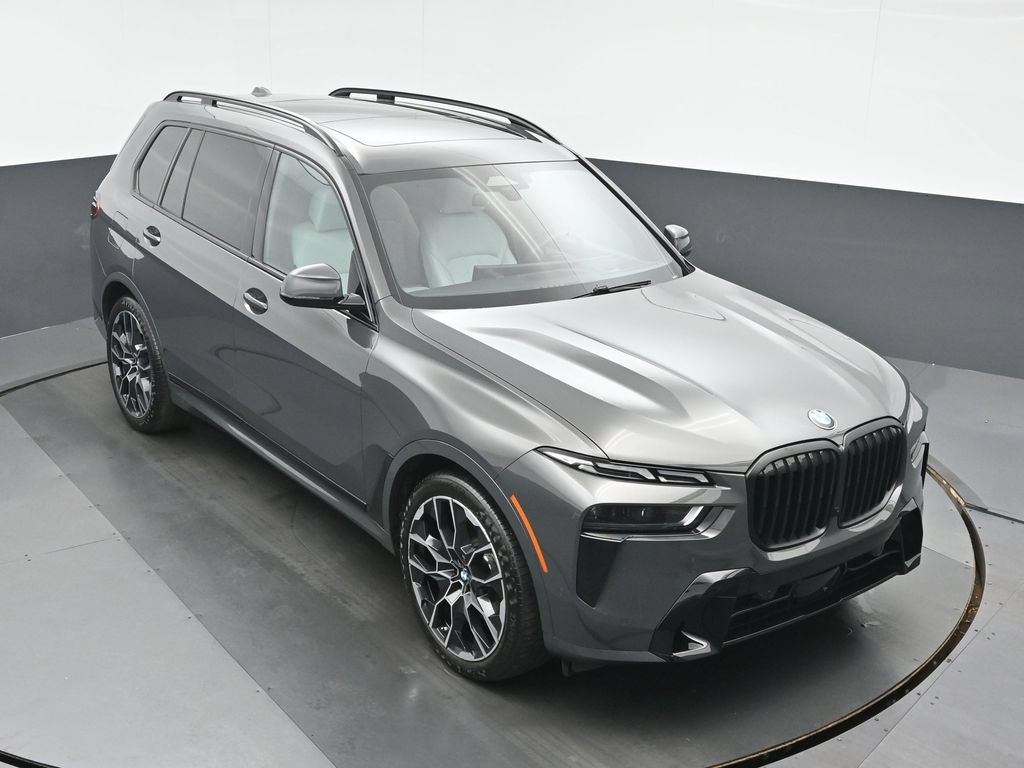 Used 2024 BMW X7 xDrive40i w/ Executive Package AWD/4WD image 13