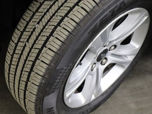 Used 2019 Dodge Charger SXT RWD image 35