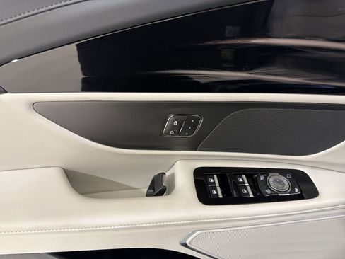New 2026 Lincoln Nautilus Premier AWD/4WD image 12