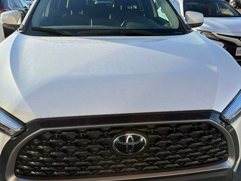 Certified 2024 Toyota Corolla Cross XLE w/ Convenience Package AWD/4WD image 1