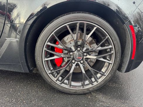 Used 2016 Chevrolet Corvette Z06 w/ 3LZ Preferred Equipment Group image 17