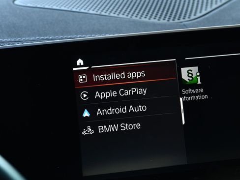 Certified 2025 BMW Z4 M40i w/ Premium Package image 33