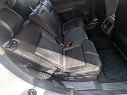 Used 2023 Volkswagen Atlas SE w/ Panoramic Sunroof Package image 23