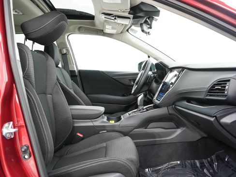 Used 2025 Subaru Outback Premium AWD/4WD image 11