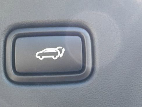 New 2024 Kia EV6 GT-Line w/ GT-Line White Seat Package AWD/4WD image 19