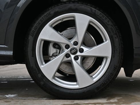 Used 2025 Audi Q5 Premium Plus image 34