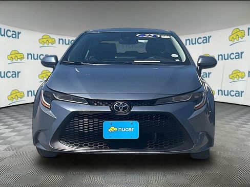 Used 2022 Toyota Corolla LE FWD image 2