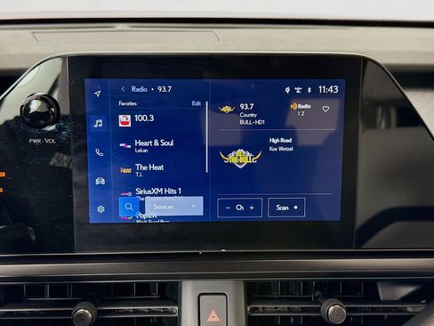 Used 2025 Lexus UX 300h AWD w/ Cold Area Package image 15