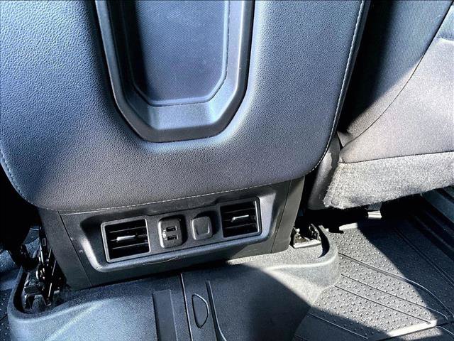 Used 2019 Chevrolet Silverado 1500 RST w/ True North Edition AWD/4WD image 24