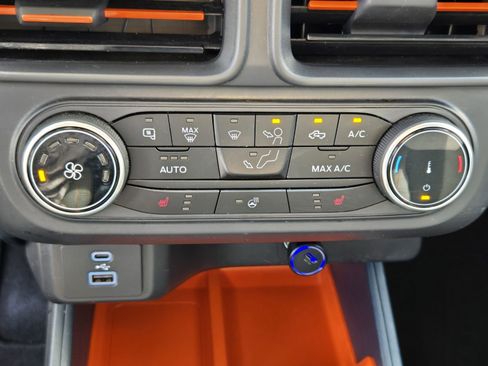 Certified 2024 Ford Maverick XLT w/ XLT Luxury Package FWD image 17