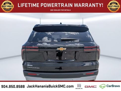 Used 2026 Chevrolet Traverse LT w/ Sun and Wheel Package FWD image 4