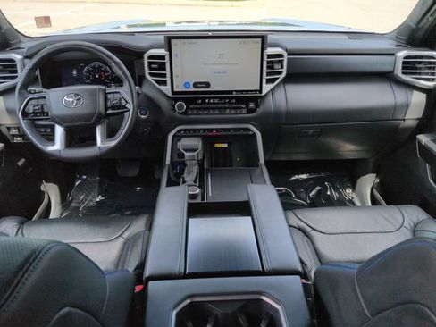 Certified 2024 Toyota Sequoia Platinum AWD/4WD image 15