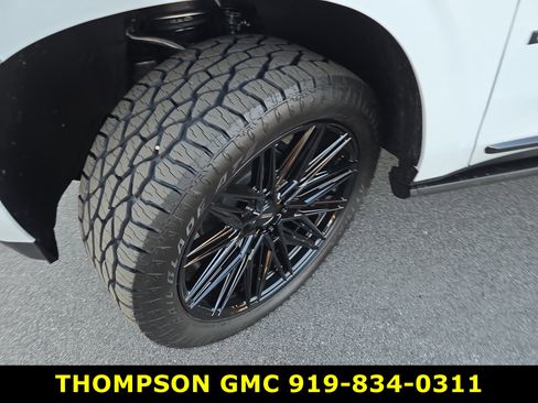 New 2026 GMC Yukon XL Denali w/ Sun & Power Step Package image 29