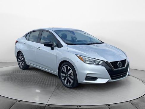 Used 2022 Nissan Versa SR w/ Trunk Package image 7