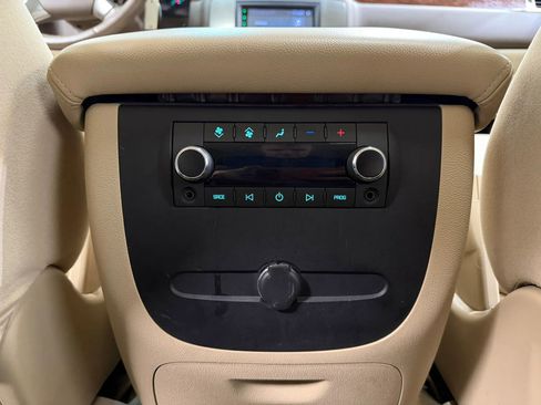 Used 2007 GMC Yukon XL 2500 SLE RWD image 19
