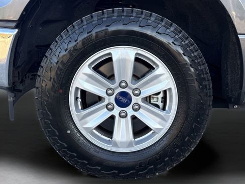 Used 2017 Ford F150 XLT w/ Trailer Tow Package image 32