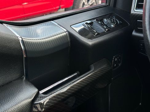 Used 2019 Ford F150 Lariat w/ Equipment Group 502A Luxury image 16