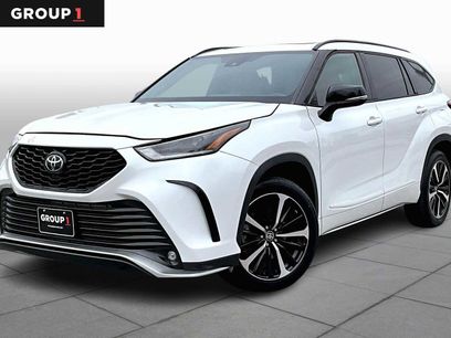 Used 2022 Toyota Highlander XSE