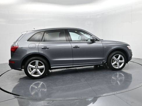 Used 2017 Audi Q5 2.0T Premium Plus w/ Technology Package image 8
