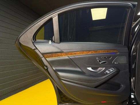 Used 2017 Mercedes-Benz S 550 4MATIC Sedan image 16