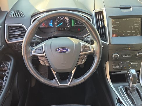 Used 2017 Ford Edge SEL w/ Equipment Group 201A AWD/4WD image 11