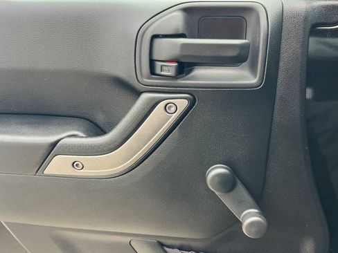 Used 2015 Jeep Wrangler Unlimited Sport w/ Trailer Tow Group image 13