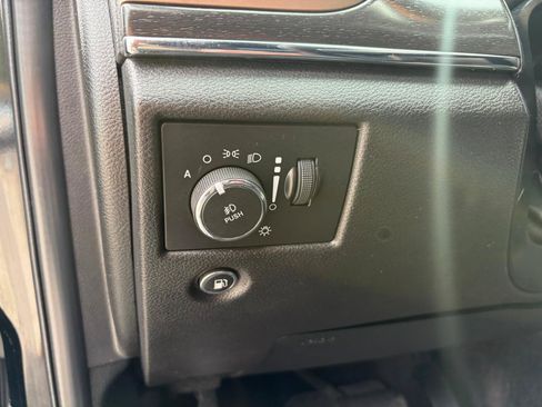 Used 2017 Jeep Grand Cherokee Limited w/ Luxury Group II AWD/4WD image 14