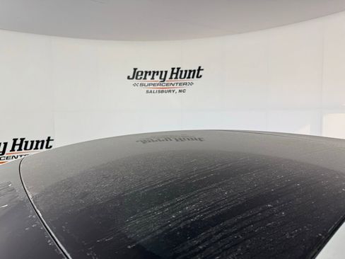 Used 2023 Tesla Model 3 Standard Range image 4