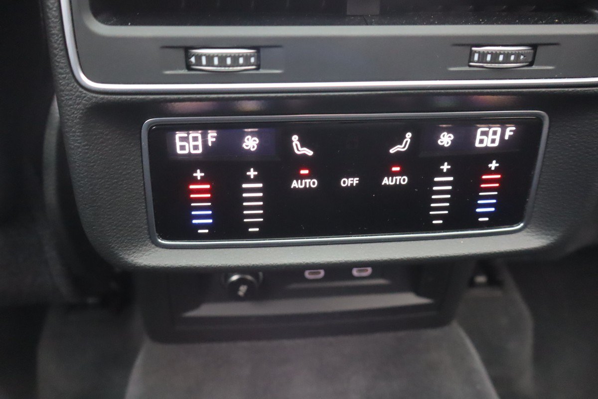 Used 2023 Audi Q8 Premium Plus AWD/4WD image 19