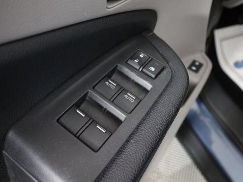 Used 2016 Honda Pilot Touring image 33