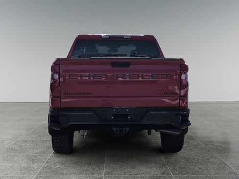 New 2026 Chevrolet Silverado 1500 Custom Trail Boss w/ LPO, Dark Essentials Package AWD/4WD image 4