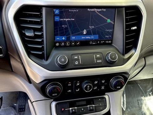 Used 2023 GMC Acadia SLE w/ Driver Convenience Package FWD image 22