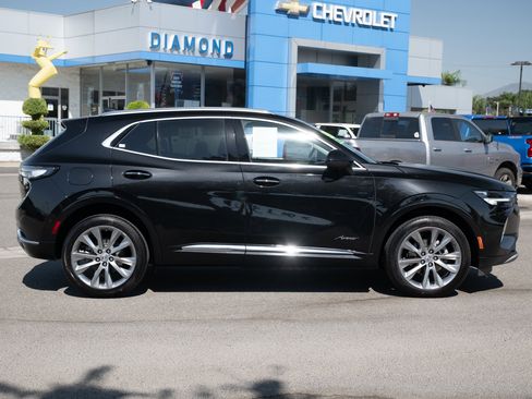 Used 2023 Buick Envision Avenir image 3