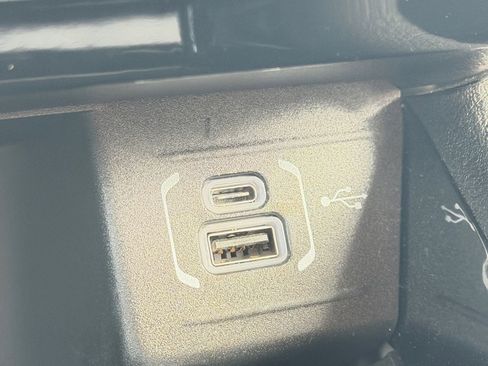 Used 2025 Jeep Compass Latitude w/ Altitude Special Edition image 25