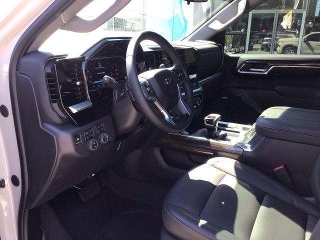 Used 2026 Chevrolet Silverado 1500 RST w/ RST All Star Premium Package AWD/4WD image 12