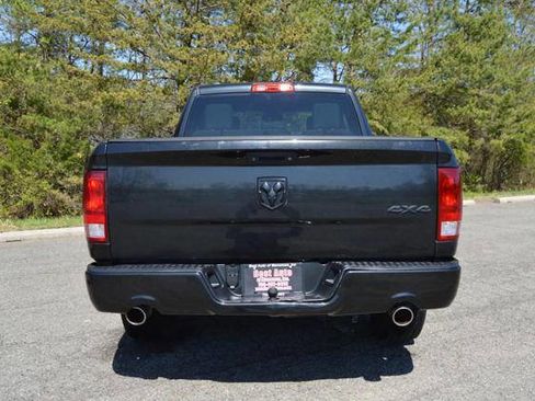 Used 2015 RAM 1500 Express w/ Black Ram 1500 Express Group AWD/4WD image 7