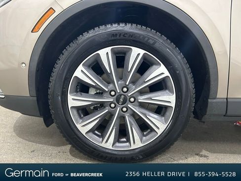 Used 2020 Lincoln Corsair Reserve image 12