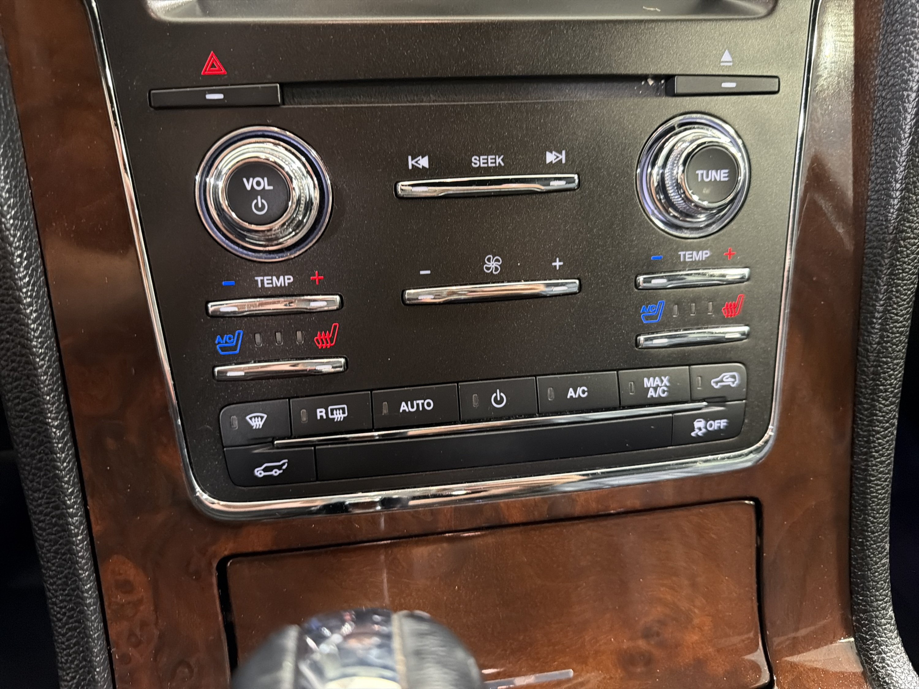 Used 2015 Lincoln Navigator 2WD image 18