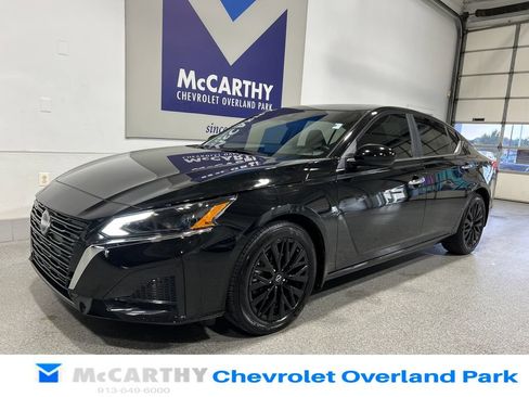 Used 2025 Nissan Altima 2.5 SV w/ SV Special Edition Package FWD image 9
