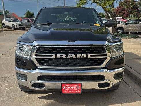 Used 2024 RAM 1500 Big Horn AWD/4WD image 3